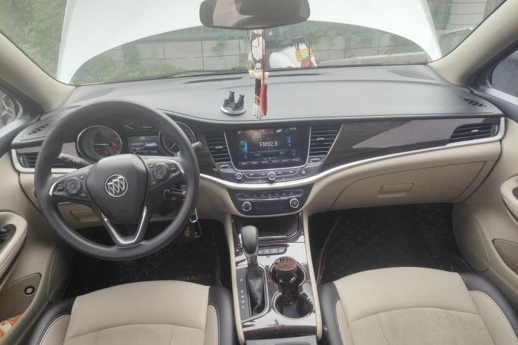 Used Buick Verano 2018 Sedan 15S Automatic Leading Model Center Console