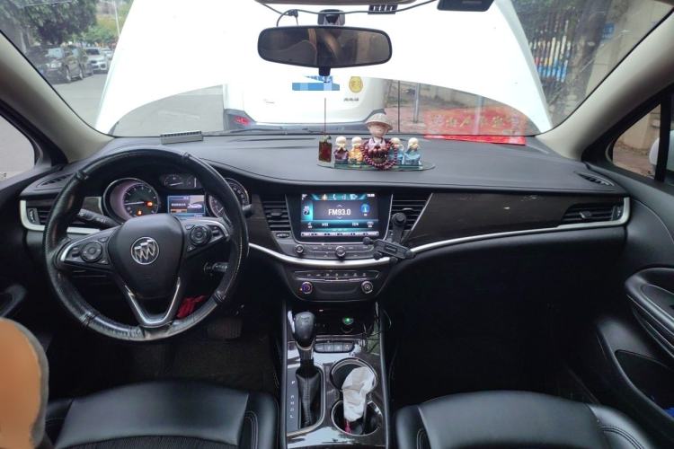 Used Buick Verano 2018 Sedan 20T Dual-Clutch Leading Model Center Console
