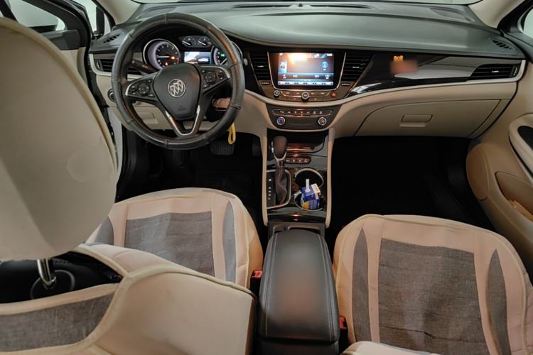 Used Buick Verano 2018 Sedan 15S Automatic Leading Model Center Console