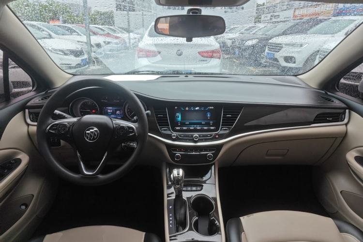 Used Buick Verano 2018 Sedan 15S Automatic Leading Model Center Console