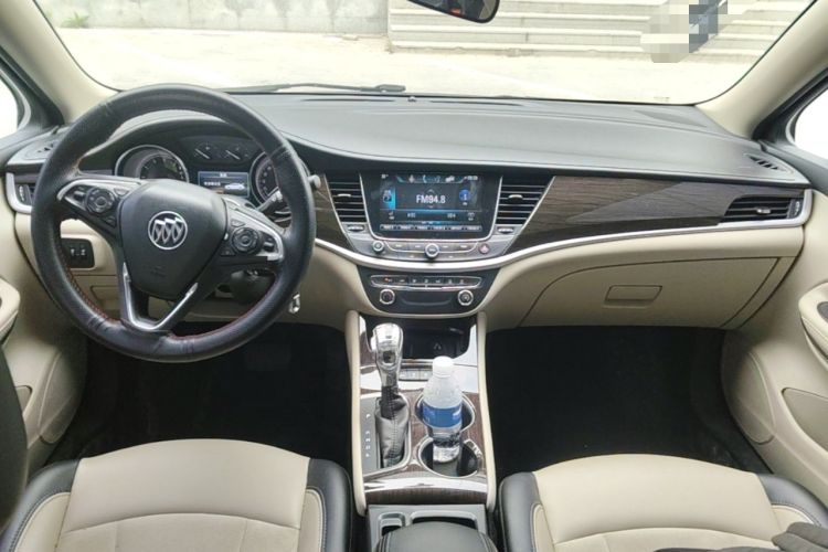 Used Buick Verano 2018 Sedan 15S Automatic Leading Model Center Console