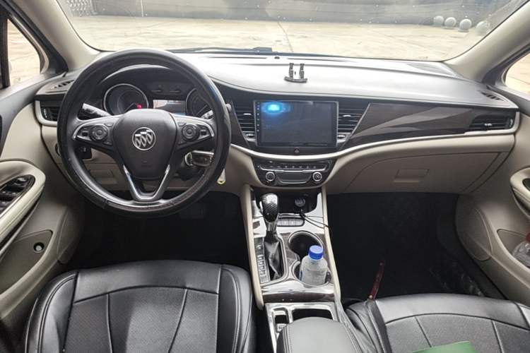 Used Buick Verano 2018 Sedan 15S Automatic Leading Model Center Console