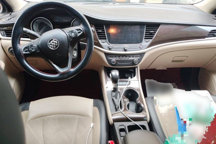 Used Buick Verano 2018 Sedan 15S Automatic Leading Model Center Console