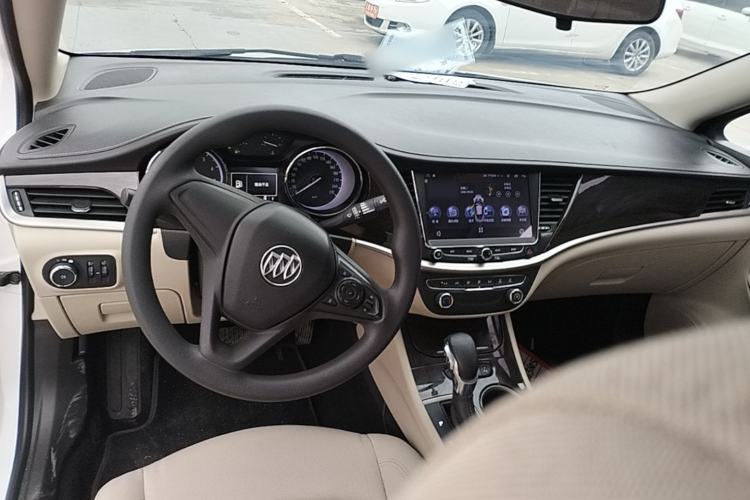 Used Buick Verano 2018 Sedan 15S Automatic Entry Model Center Console