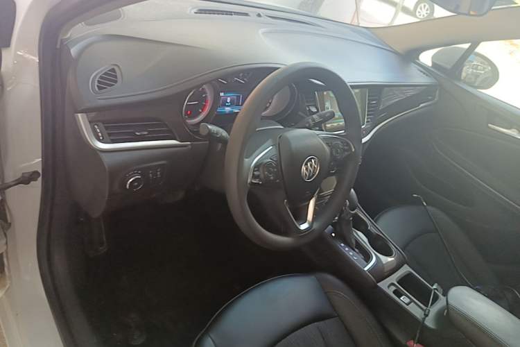Used Buick Verano 2018 Sedan 15S Automatic Entry Model Center Console
