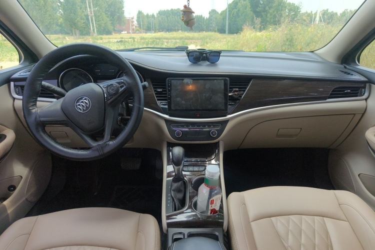 Used Buick Verano 2018 Sedan 15S Automatic Entry Model Center Console