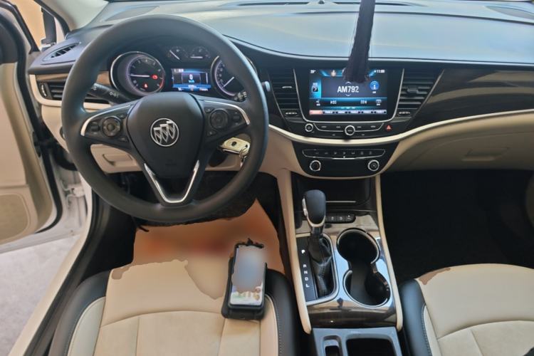Used Buick Verano 2018 Sedan 15S Automatic Leading Model Center Console