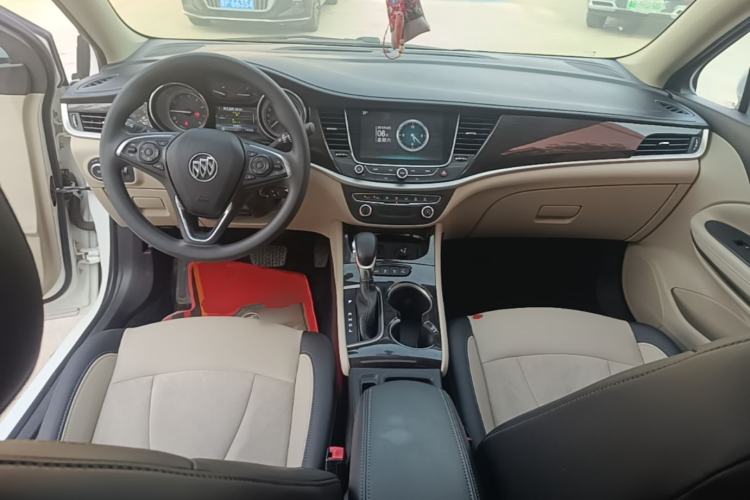 Used Buick Verano 2018 Sedan 15S Automatic Leading Model Center Console