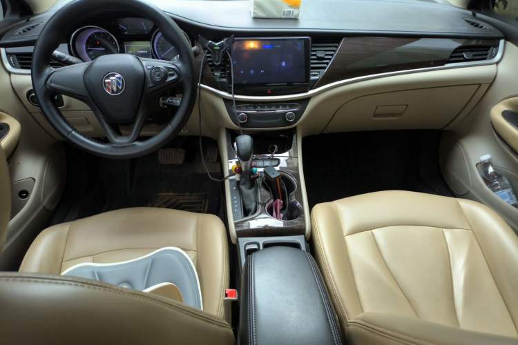 Used Buick Verano 2018 Sedan 15S Automatic Entry Model Center Console