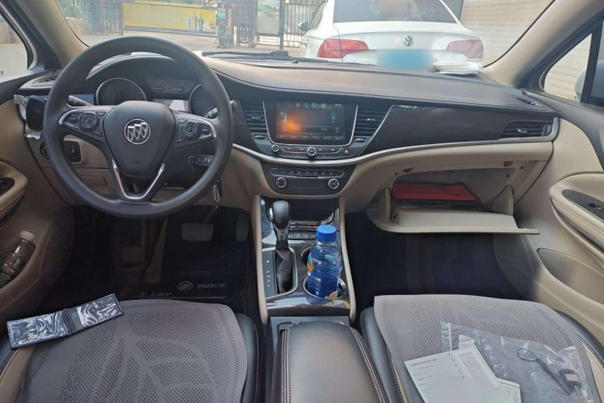 Used Buick Verano 2018 Sedan 15S Automatic Leading Model Center Console