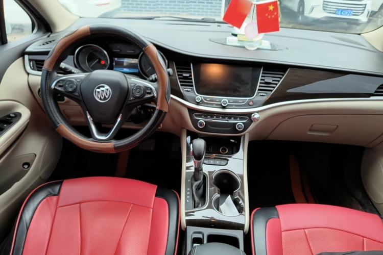 Used Buick Verano 2018 Sedan 15S Automatic Leading Model Center Console