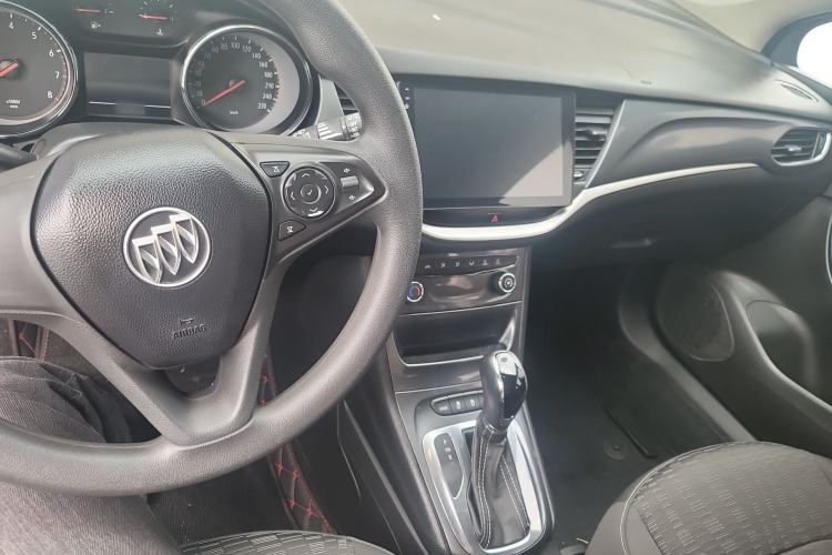 Used Buick Verano 2018 Hatchback 15S Automatic Ambition Model Center Console