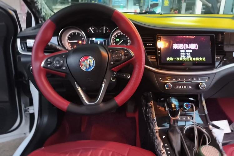 Used Buick Verano 2018 Sedan 20T Dual-Clutch Leading Model Center Console