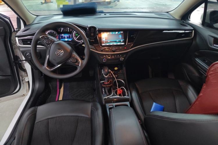 Used Buick Verano 2018 Sedan 20T Dual-Clutch Leading Model Center Console