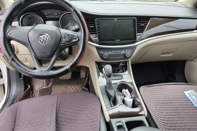 Used Buick Verano 2018 Sedan 15S Automatic Entry Model Center Console