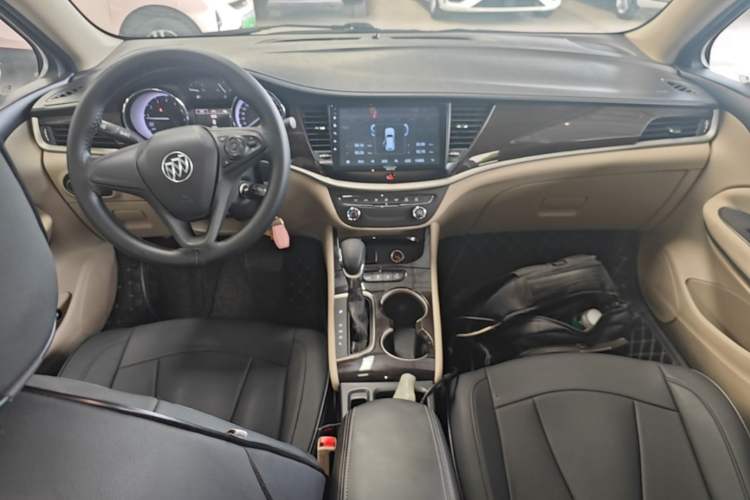 Used Buick Verano 2018 Sedan 15S Automatic Entry Model Center Console