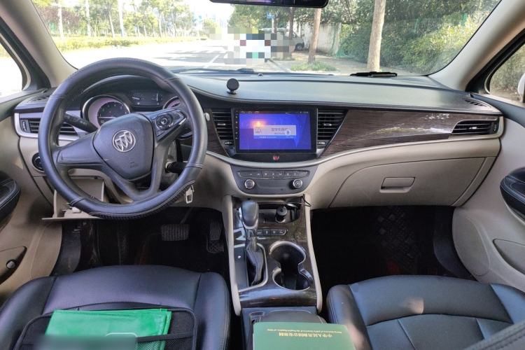 Used Buick Verano 2018 Sedan 15S Automatic Entry Model Center Console