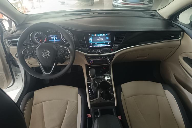 Used Buick Verano 2018 Sedan 15S Automatic Leading Model Center Console