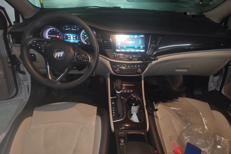 Used Buick Verano 2018 Sedan 15S Automatic Leading Model Center Console