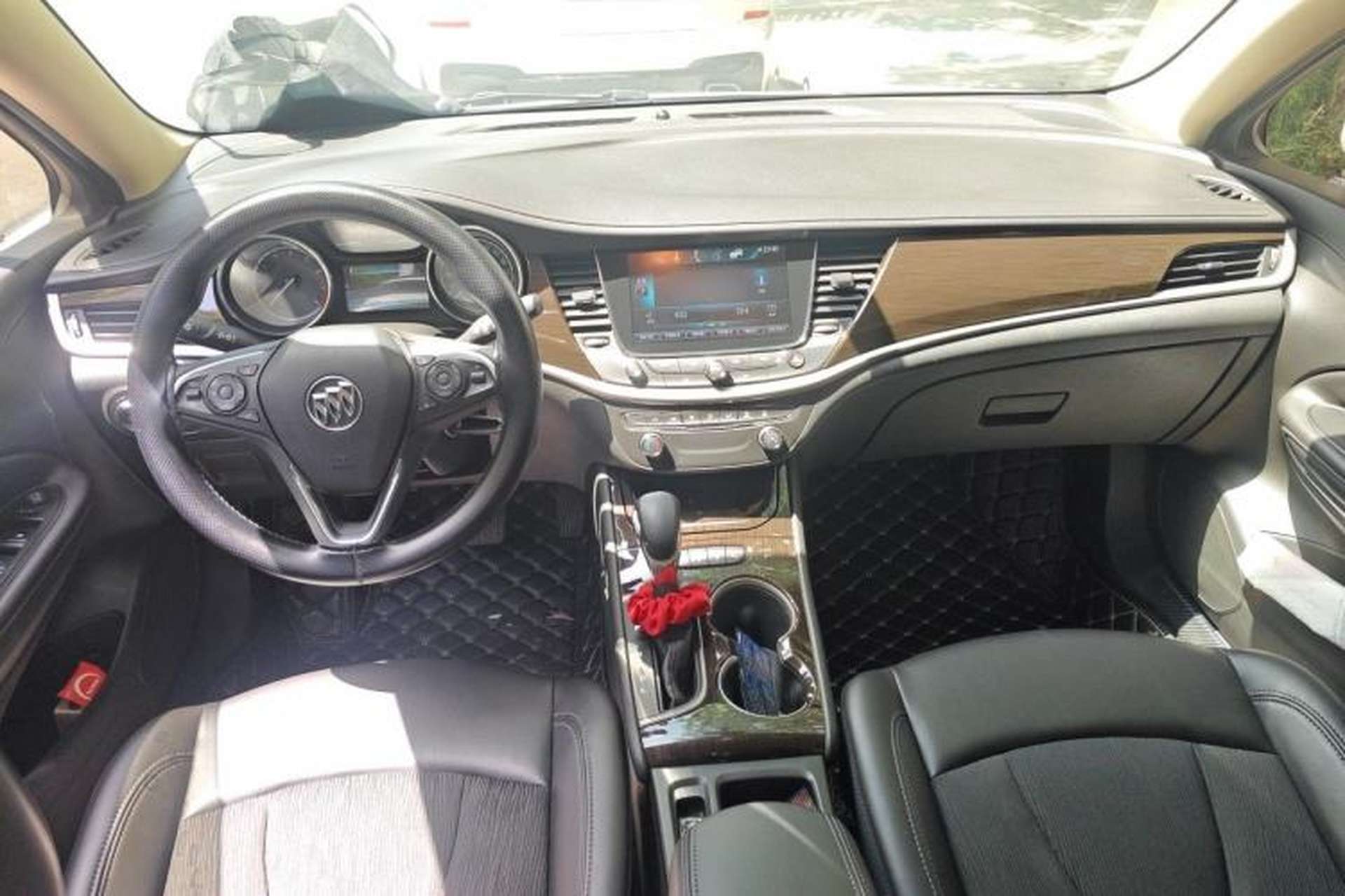 Used Buick Verano 2018 Sedan 15S Automatic Entry Model Center Console