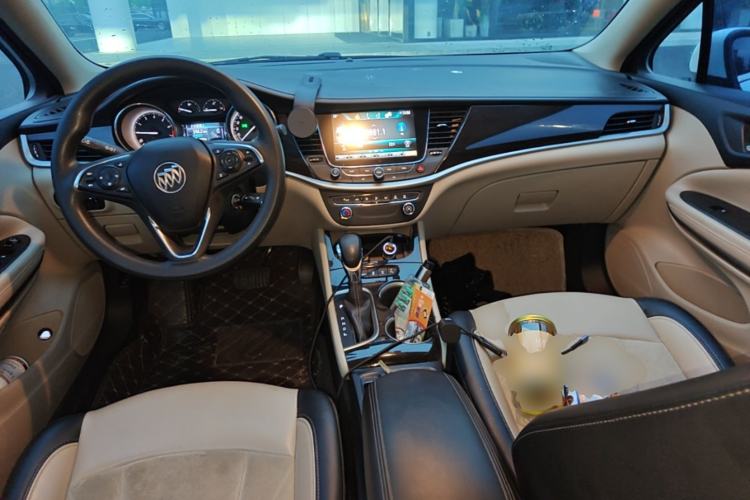 Used Buick Verano 2018 Sedan 15S Automatic Leading Model Center Console