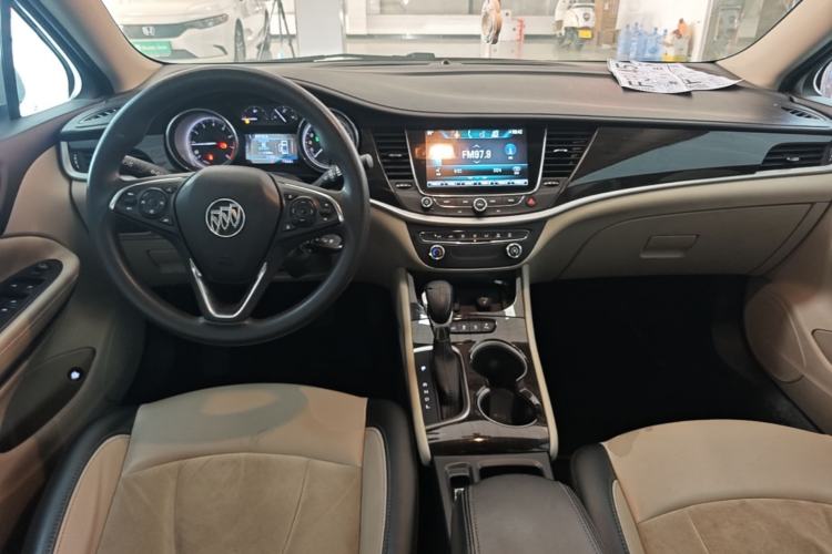 Used Buick Verano 2018 Sedan 15S Automatic Leading Model Center Console