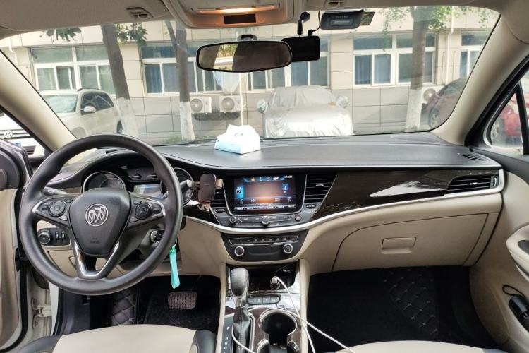 Used Buick Verano 2018 Sedan 15S Automatic Leading Model Center Console