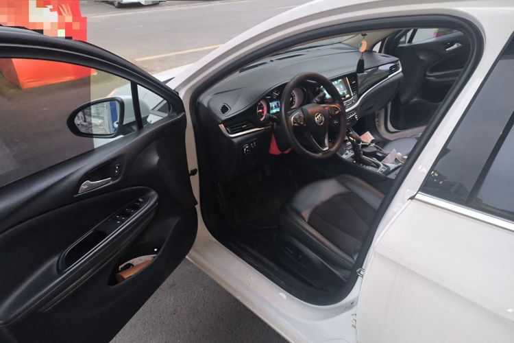 Used Buick Verano 2018 Sedan 20T Dual-Clutch Luxury Model Driver Seat