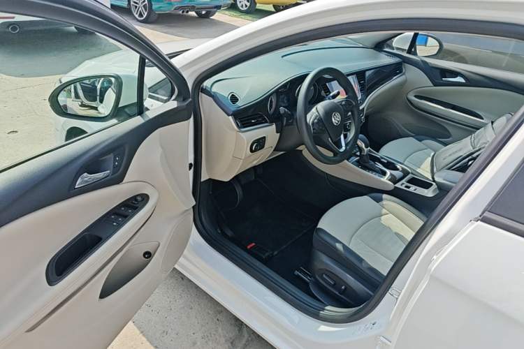 Used Buick Verano 2018 Sedan 15S Automatic Leading Model Driver Seat