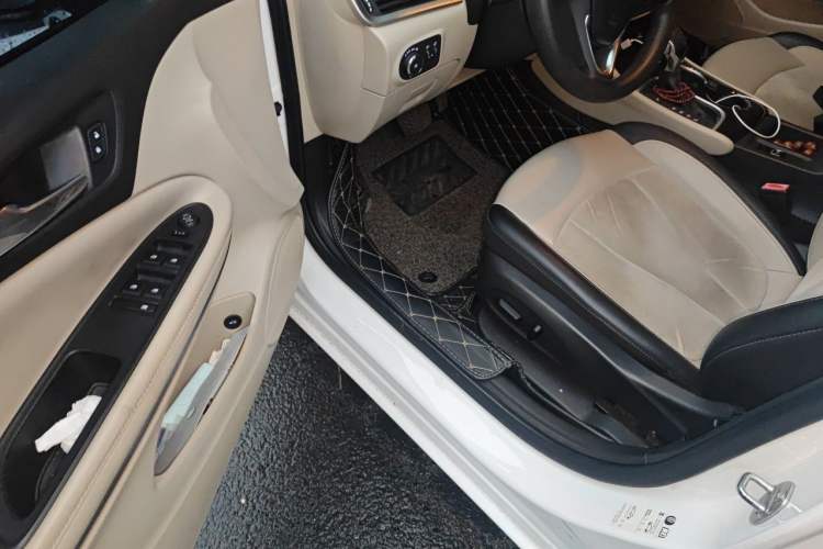 Used Buick Verano 2018 Sedan 15S Automatic Leading Model Driver Seat
