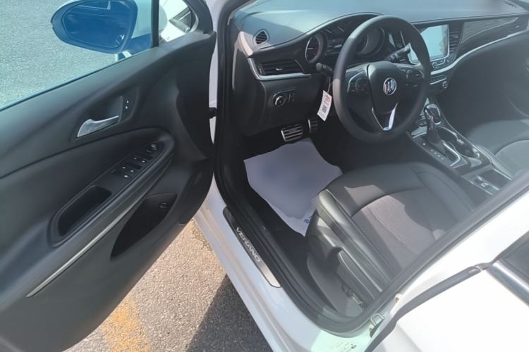 Used Buick Verano 2018 Sedan 20T Dual-Clutch Leading Model Driver Seat