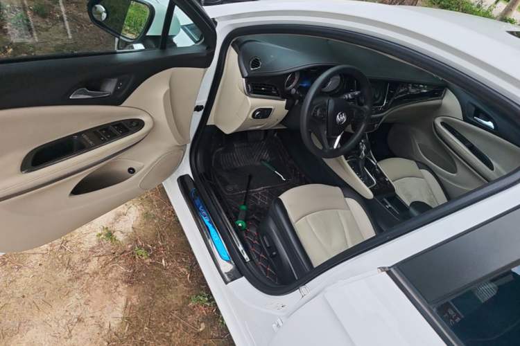 Used Buick Verano 2018 Sedan 15S Automatic Leading Model Driver Seat