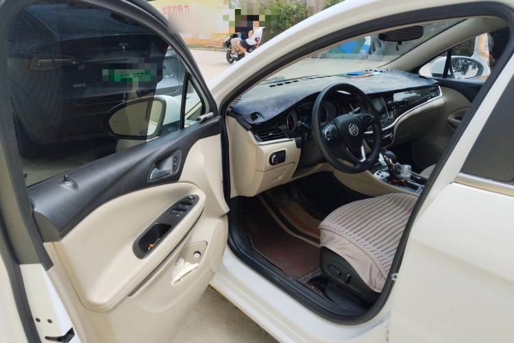 Used Buick Verano 2018 Sedan 15S Automatic Leading Model Driver Seat