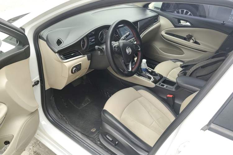 Used Buick Verano 2018 Sedan 15S Automatic Leading Model Driver Seat
