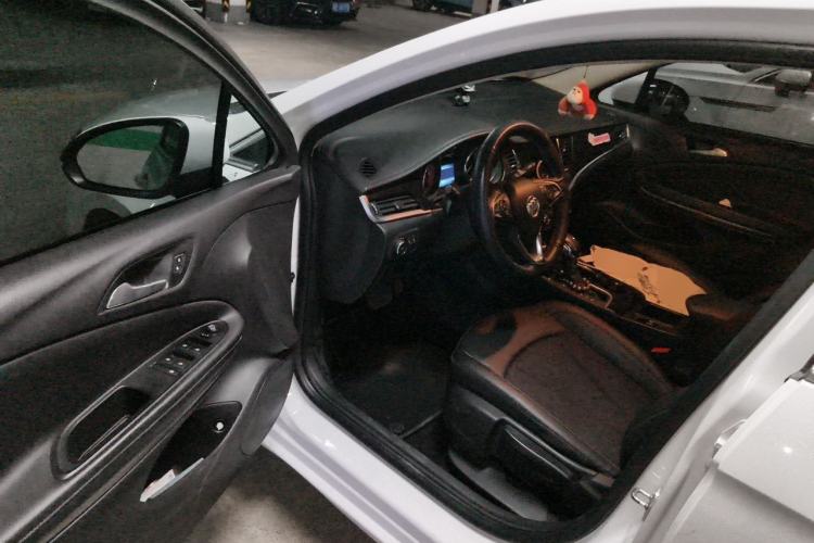 Used Buick Verano 2018 Sedan 20T Dual-Clutch Leading Model Driver Seat