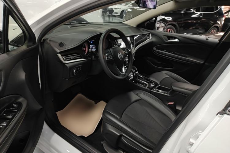 Used Buick Verano 2018 Sedan 20T Dual-Clutch Leading Model Driver Seat