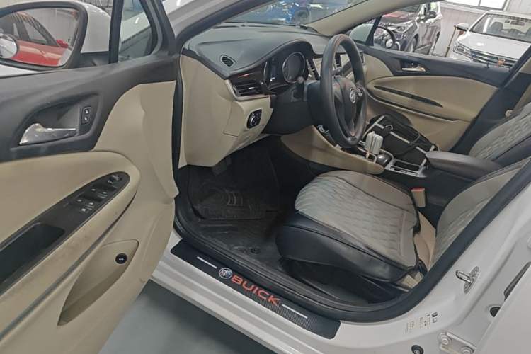 Used Buick Verano 2018 Sedan 15S Automatic Entry Model Driver Seat