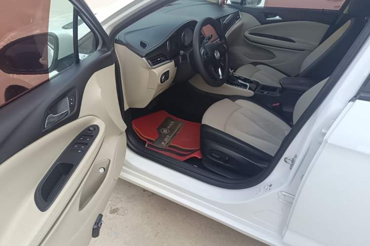 Used Buick Verano 2018 Sedan 15S Automatic Leading Model Driver Seat