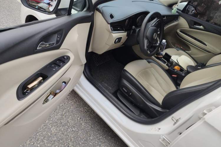 Used Buick Verano 2018 Sedan 15S Automatic Leading Model Driver Seat