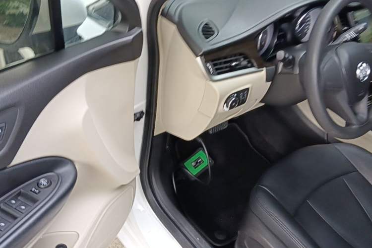Used Buick Verano 2018 Sedan 15S Automatic Entry Model Driver Seat