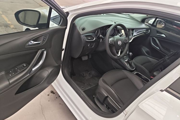 Used Buick Verano 2018 Hatchback 15S Automatic Leading Model Driver Seat
