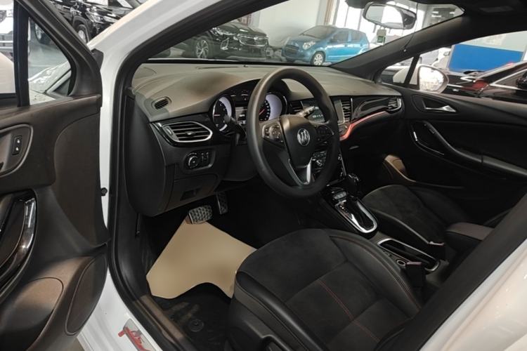 Used Buick Verano 2018 Hatchback GS 20T Dual-Clutch Leading Model Driver Seat