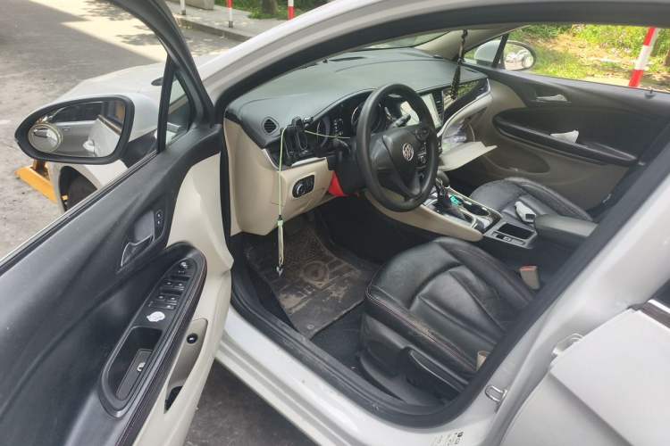 Used Buick Verano 2018 Sedan 15S Automatic Entry Model Driver Seat