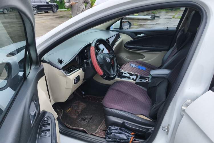 Used Buick Verano 2018 Sedan 15S Automatic Entry Model Driver Seat
