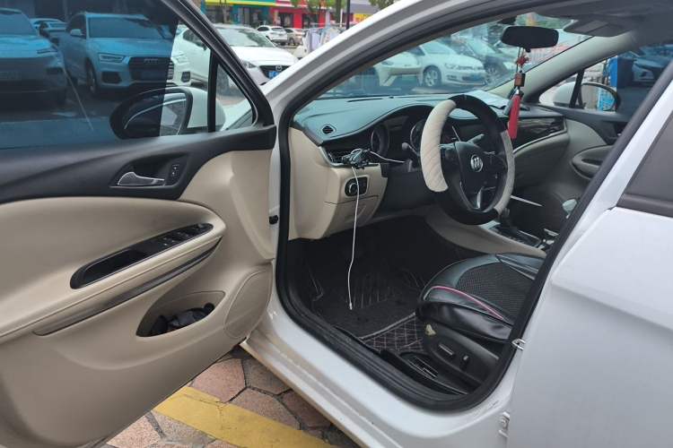 Used Buick Verano 2018 Sedan 15S Automatic Leading Model Driver Seat