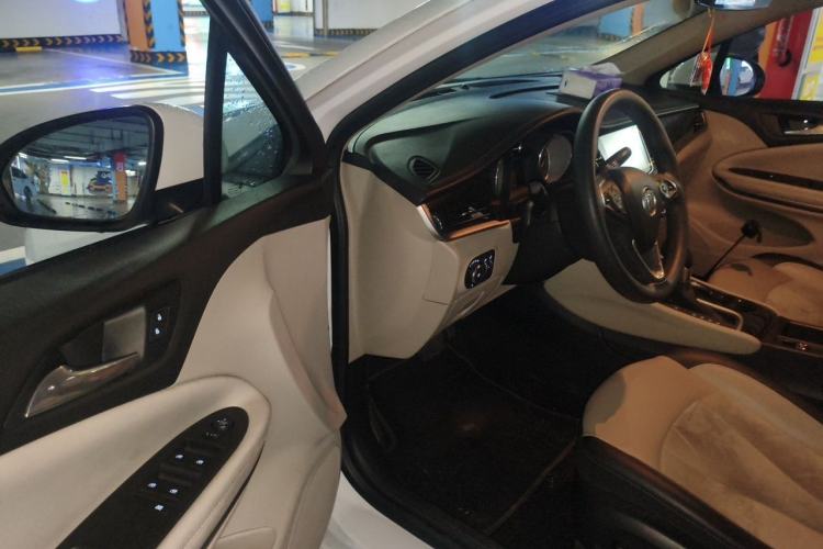 Used Buick Verano 2018 Sedan 15S Automatic Leading Model Driver Seat