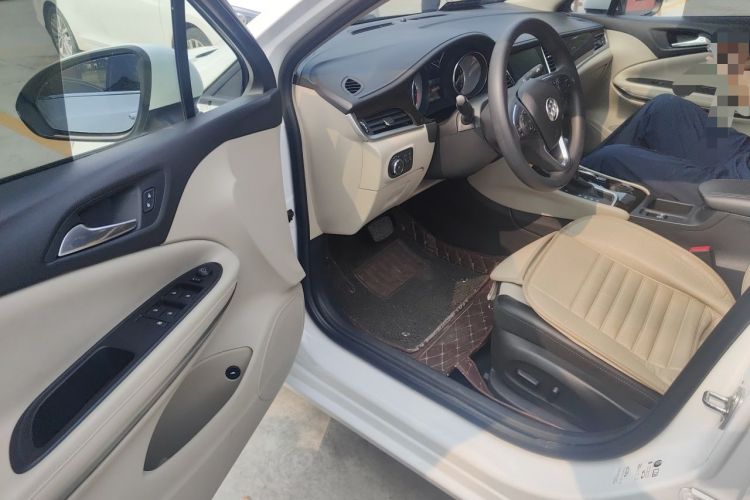 Used Buick Verano 2018 Sedan 15S Automatic Leading Model Driver Seat