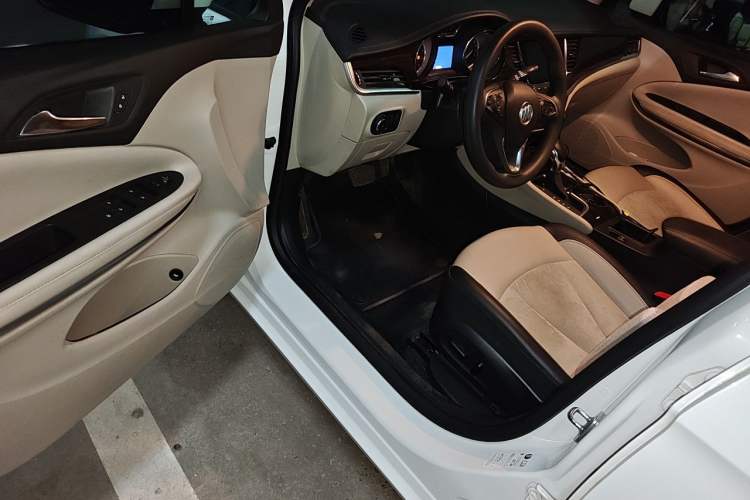 Used Buick Verano 2018 Sedan 15S Automatic Leading Model Driver Seat
