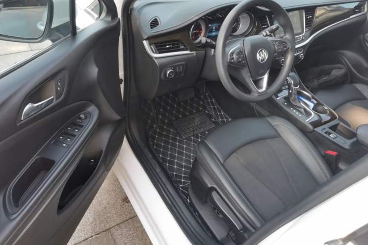 Used Buick Verano 2018 Sedan 20T Dual-Clutch Leading Model Driver Seat