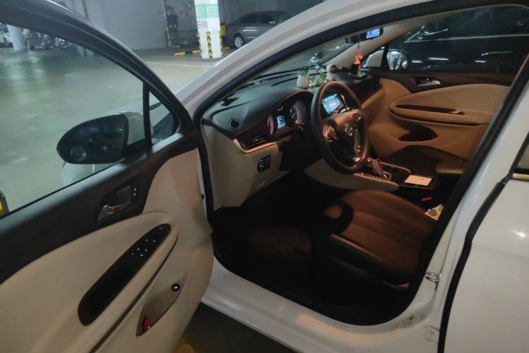 Used Buick Verano 2018 Sedan 15S Automatic Leading Model Driver Seat
